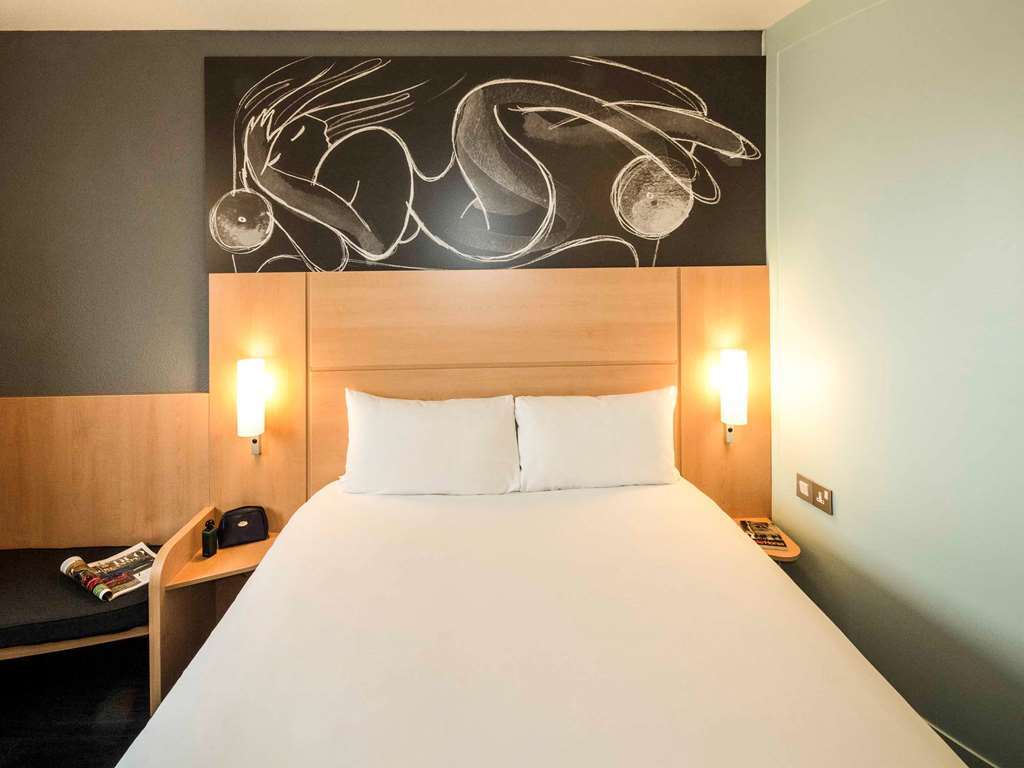 Отель Ibis Centre - Quayside 3*